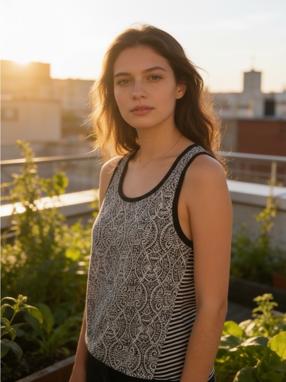 Splendid Black & White Patterned Tank Top size M